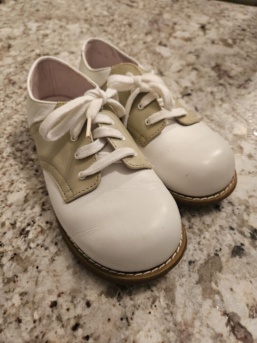 Willits Classic Chris Saddle Oxford Shoes Children's Size 11.5 EE White Tan